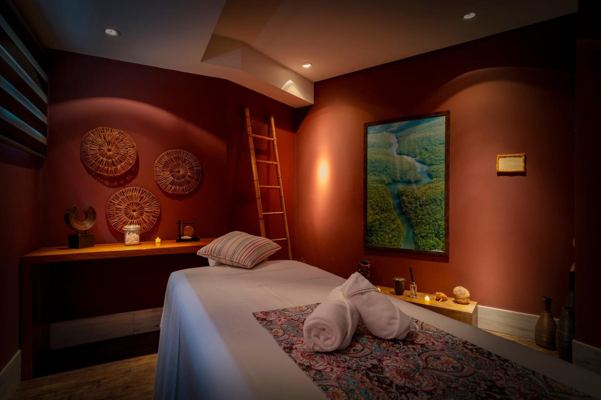 Bourbon Thermas Eco Resort Cataratas Do Iguacu Foz do Iguaçu Exterior foto A treatment room at the spa