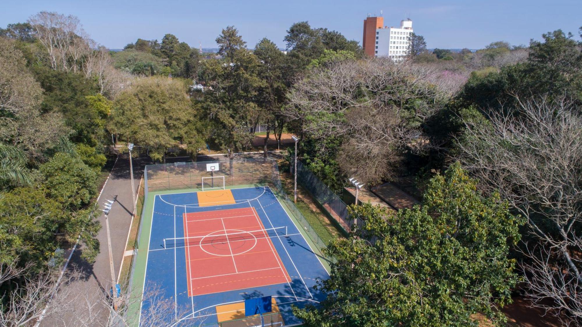 Bourbon Thermas Eco Resort Cataratas Do Iguacu Foz do Iguaçu Exterior foto The sports fields