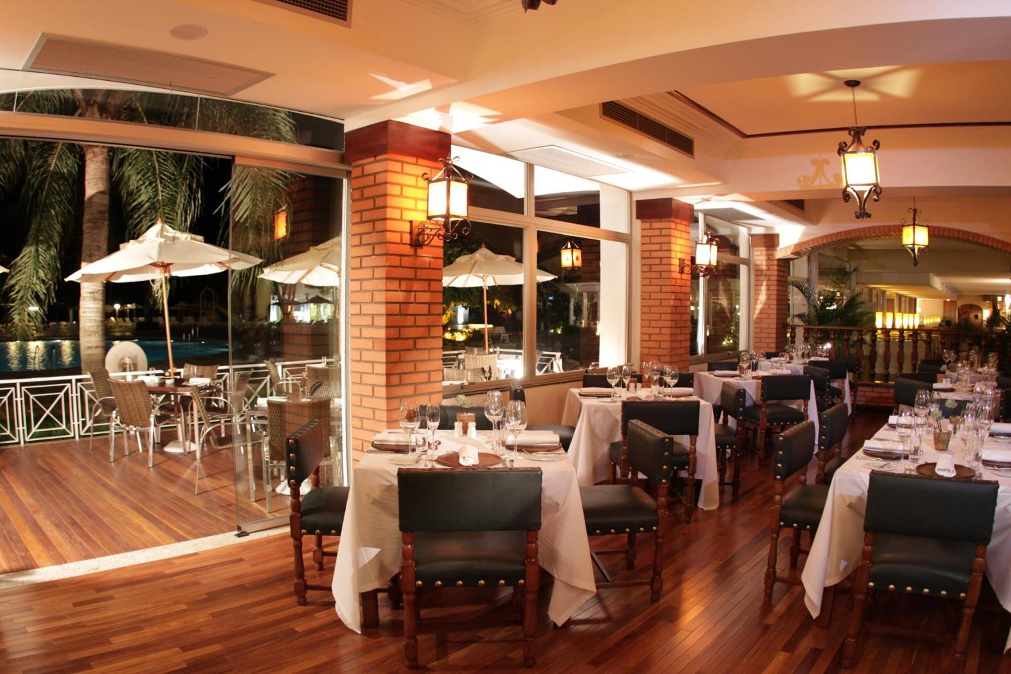 Bourbon Thermas Eco Resort Cataratas Do Iguacu Foz do Iguaçu Exterior foto The interior of the restaurant